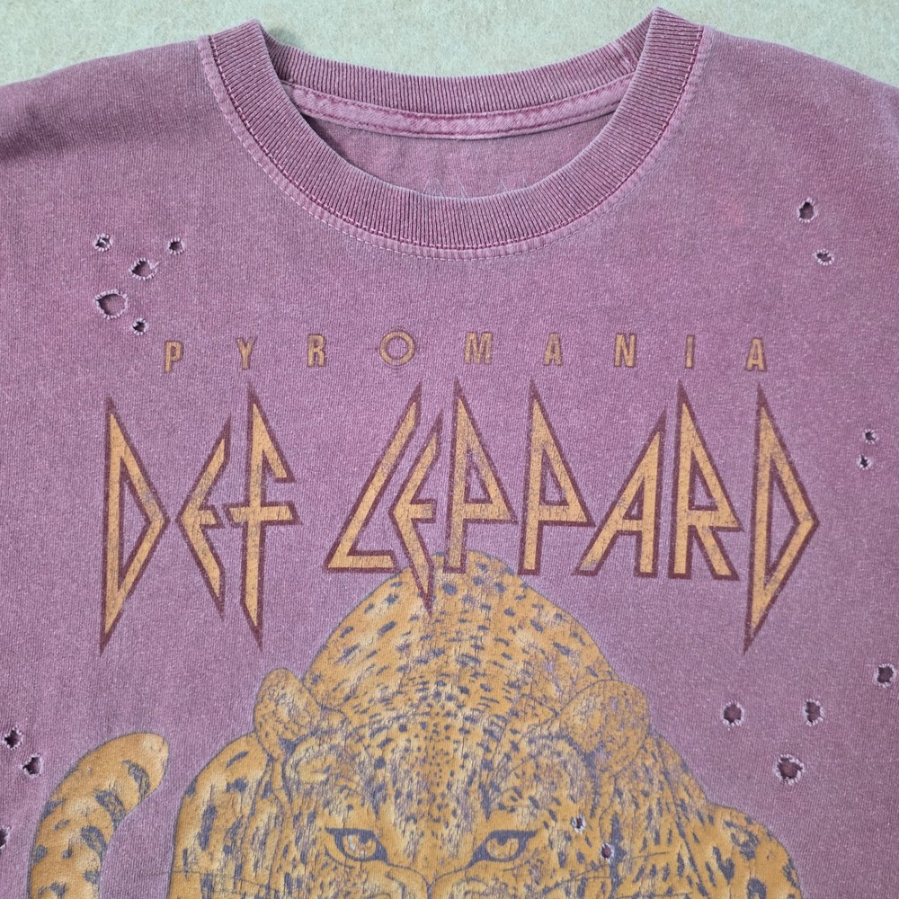 Womens Cropped Distressed Def Leppard Graphic Top Sz S/M Rock Festival T Shirt - Picture 3 of 7
